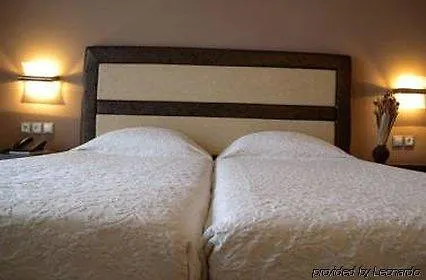 Hotell Kipseli 3*