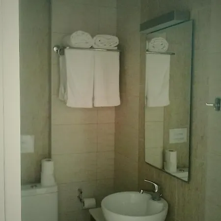Hotell Kipseli 3*