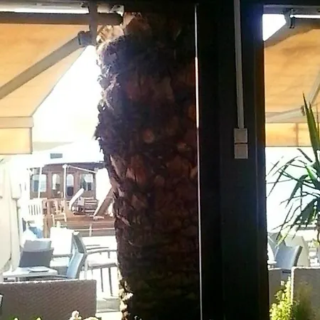 Kipseli Hotell